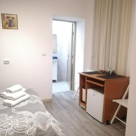 Studio Piata Amzei 1 Apartment Bukares Bagian luar foto