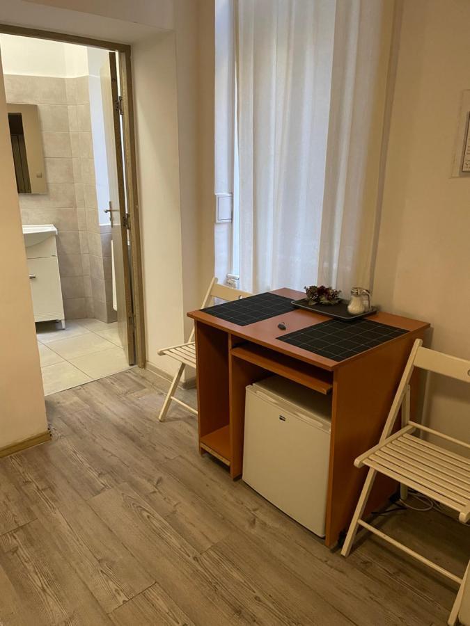Studio Piata Amzei 1 Apartment Bukares Bagian luar foto