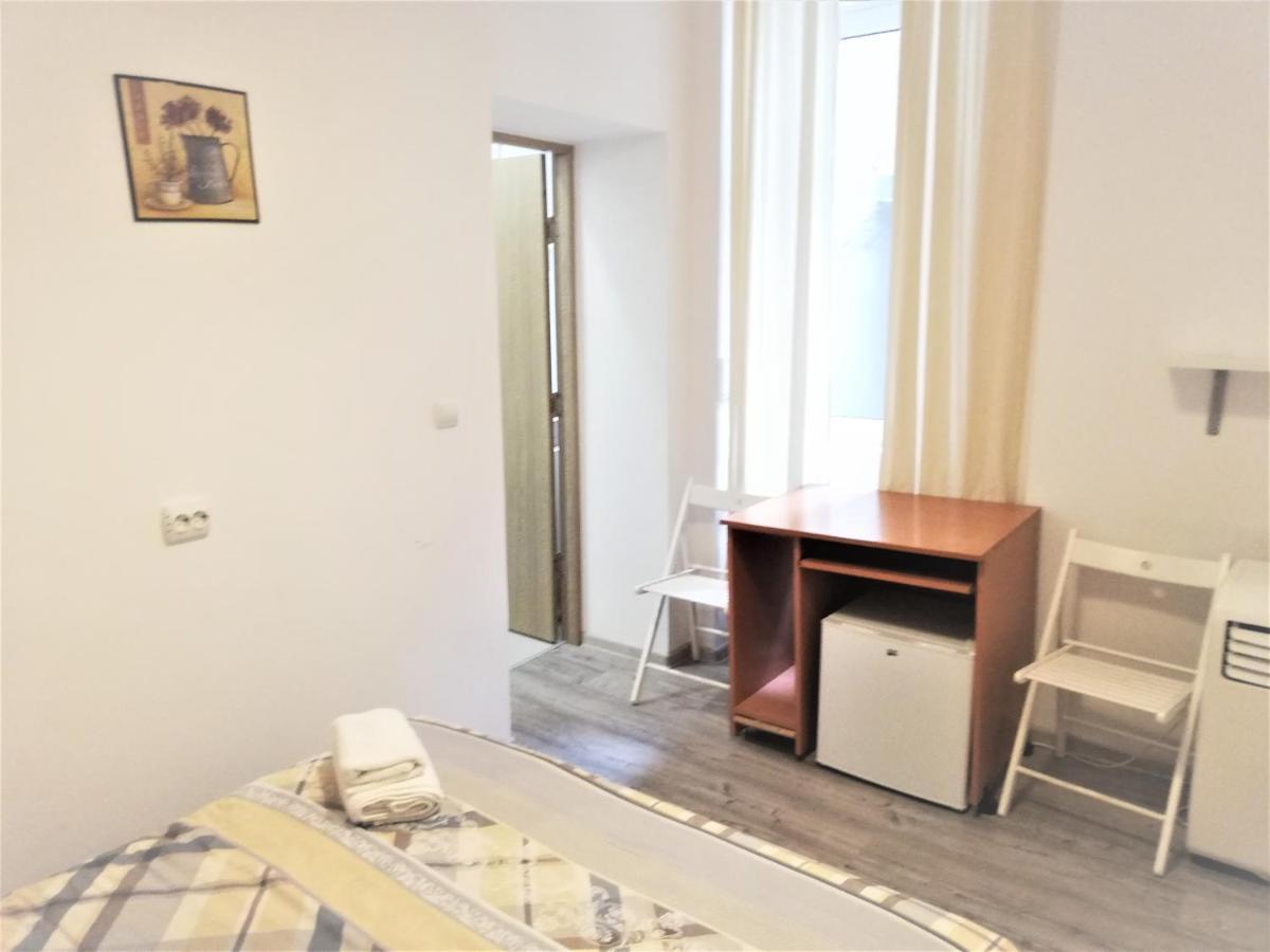 Studio Piata Amzei 1 Apartment Bukares Bagian luar foto